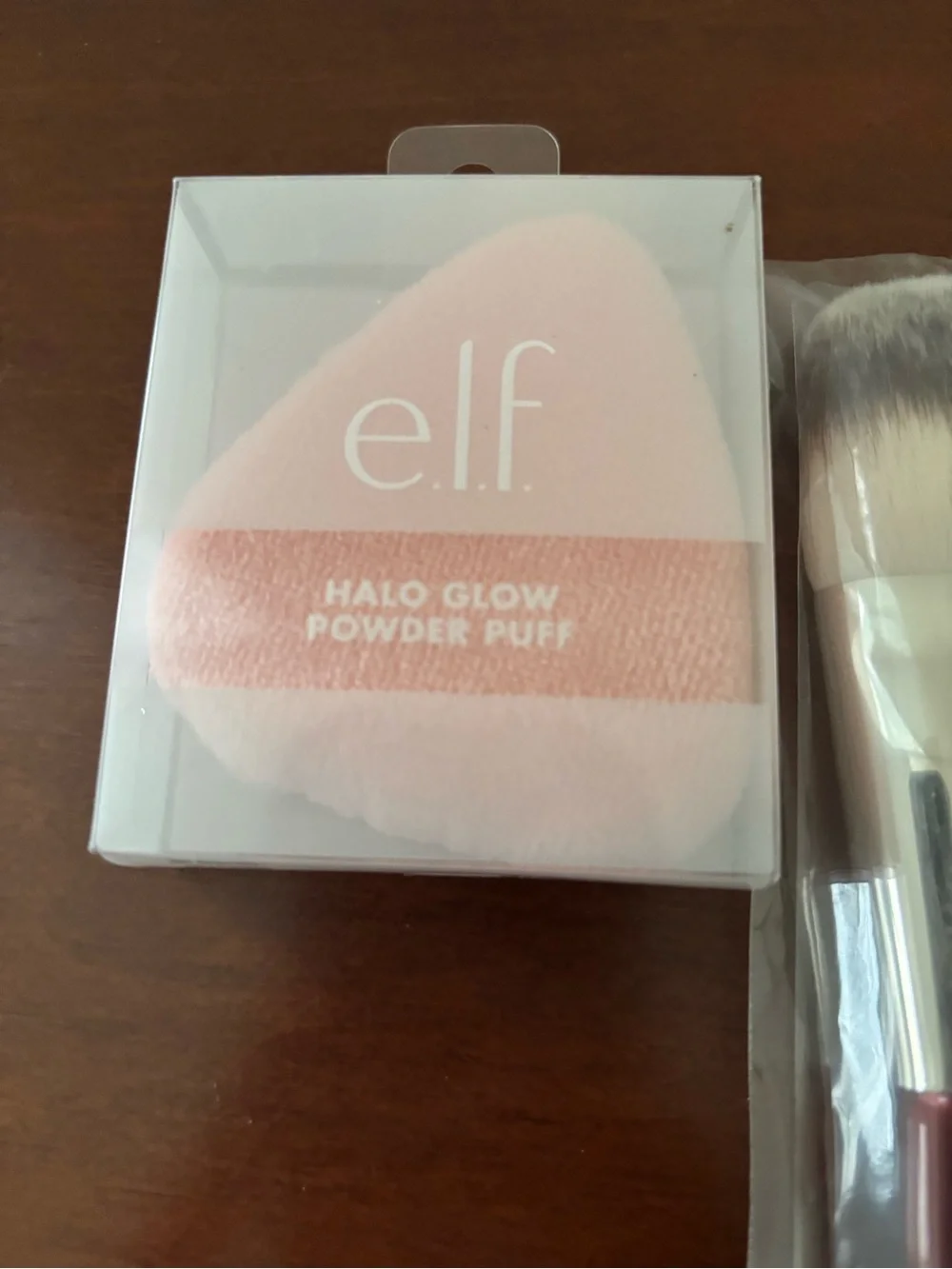 Makeup applicators including discontinued Morphe brush